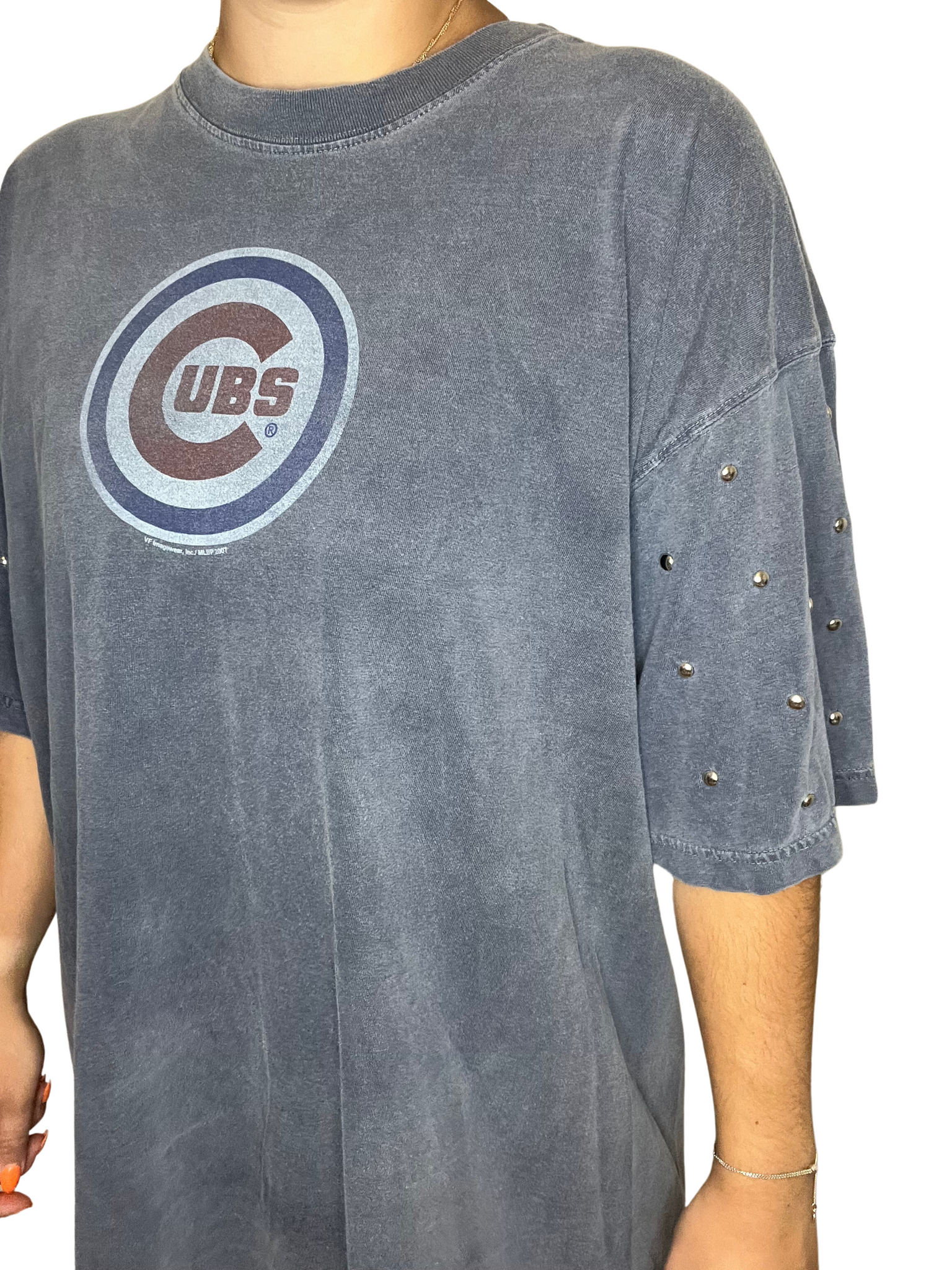 Chicago Cubs Studded Sleeve Shirt