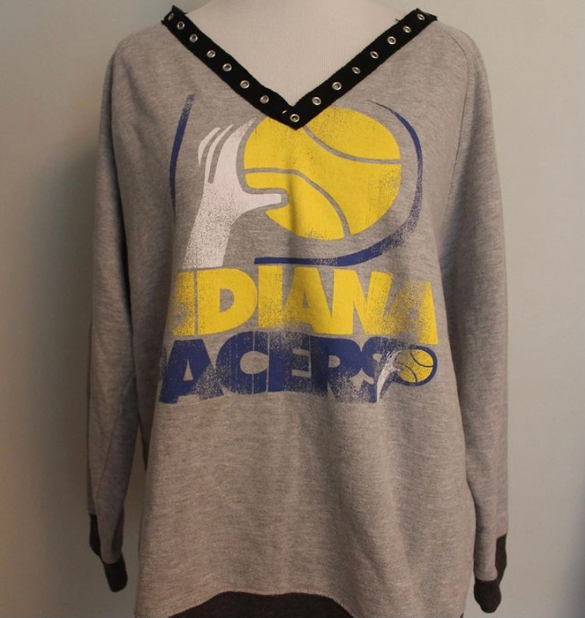 Indiana Pacers Grommet V-Neck Sweatshirt